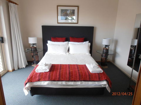 Esplanade Apartments At West Beach - Accommodation 4U 10