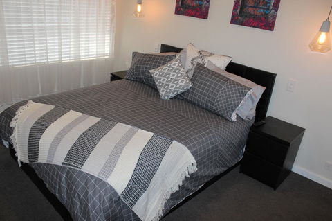 Christophers Villa - Accommodation 4U 12