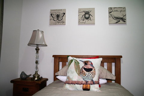 Jacaranda Homestay - Accommodation 4U 11