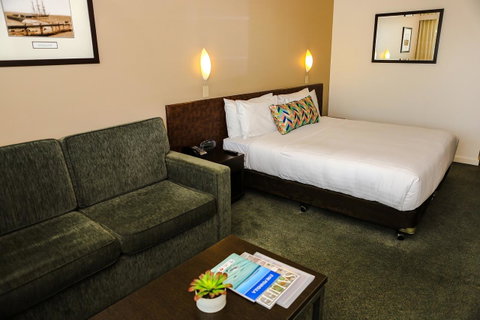 Port Lincoln Hotel - Accommodation 4U 6
