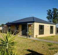 DBJ Holiday Units - Accommodation 4U
