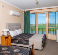 Tailem Bend Riverside Hotel - Accommodation 4U