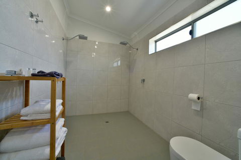 Great Northern Lodge - Accommodation 4U 2