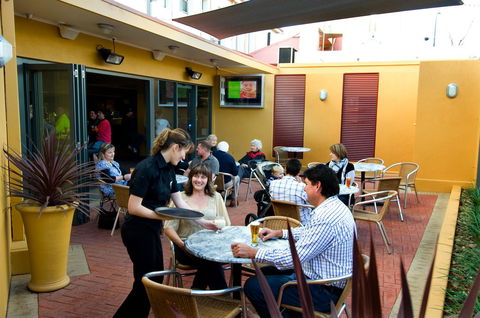 Loxton Community Hotel Motel - Accommodation 4U 13
