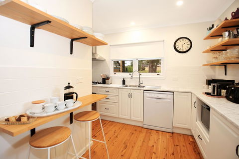 Hudson Bay @ Basin View-Pet Friendly-15 Mins To Hyams Beach - Accommodation 4U 5