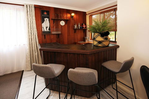 Hudson Bay @ Basin View-Pet Friendly-15 Mins To Hyams Beach - Accommodation 4U 15