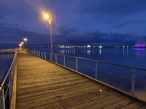 Hilton Beachfront Motel - Accommodation 4U 12