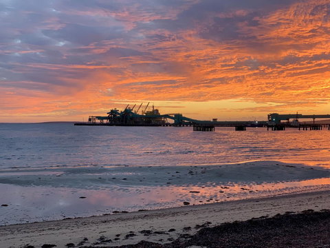 Hilton Beachfront Motel - Accommodation 4U 17