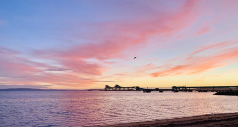 Hilton Beachfront Motel - Accommodation 4U 19