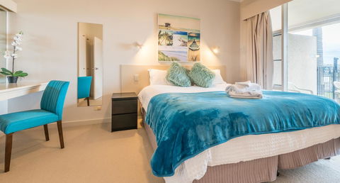 The Bluff Resort Apartments - Accommodation 4U 19