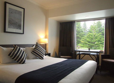 Nightcap At Hotel Victor - Accommodation 4U 14