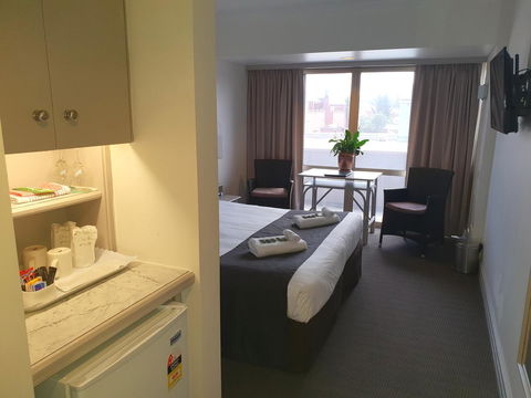 Nightcap At Hotel Victor - Accommodation 4U 6
