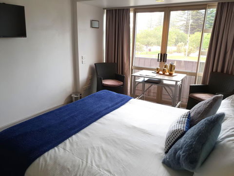 Nightcap At Hotel Victor - Accommodation 4U 12