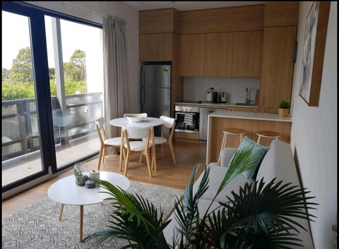 Wisteria Apartments - Accommodation 4U 3