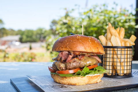 Mick O\'Sheas - Accommodation 4U 42