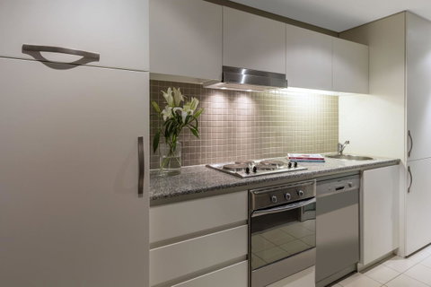 Apartments @ 16 Holdfast - Accommodation 4U 7