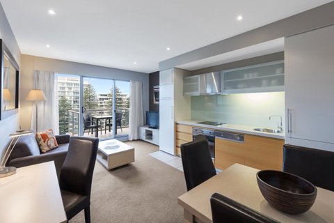 Apartments @ 16 Holdfast - Accommodation 4U 5