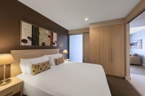 Apartments @ 16 Holdfast - Accommodation 4U 10