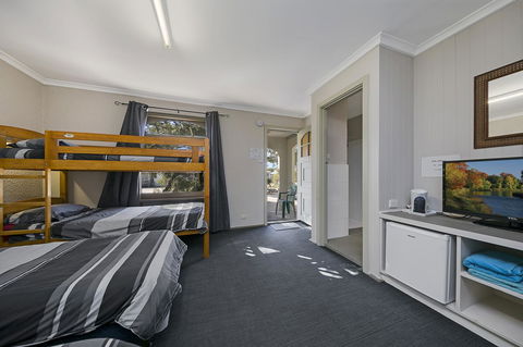 Border Village Roadhouse - Accommodation 4U 39