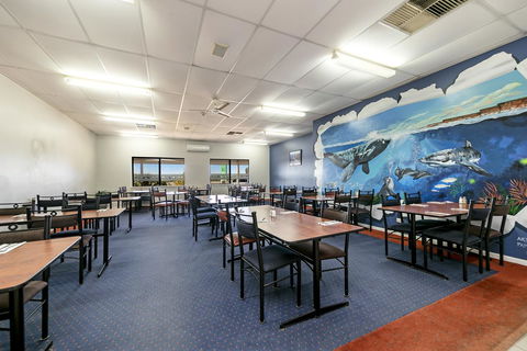 Border Village Roadhouse - Accommodation 4U 7