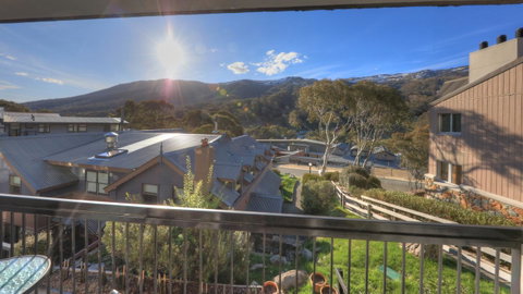 Snowgoose Apartments - Accommodation 4U 6