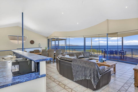 Sail Away - Accommodation 4U 4