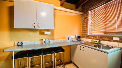 The Underground Motel - Accommodation 4U 14