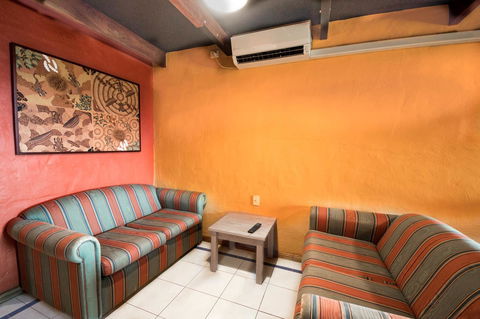 The Underground Motel - Accommodation 4U 15