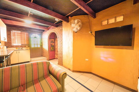 The Underground Motel - Accommodation 4U 16