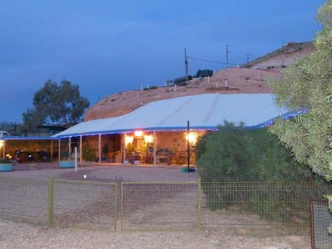 The Underground Motel - Accommodation 4U 0