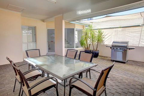 Bay Bliss - Accommodation 4U 2