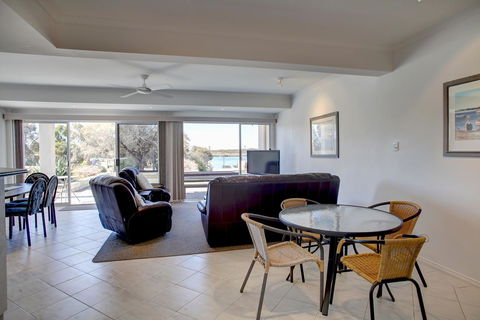 Bay Bliss - Accommodation 4U 8