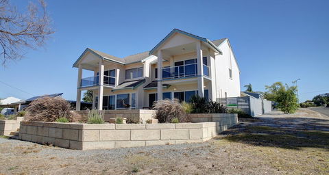 Bay Bliss - Accommodation 4U 4