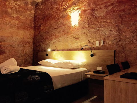 The Lookout Cave Underground Motel - Accommodation 4U 0
