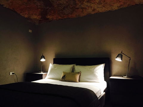The Lookout Cave Underground Motel - Accommodation 4U 40