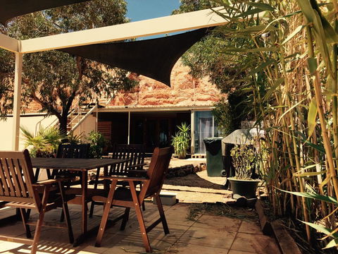 The Lookout Cave Underground Motel - Accommodation 4U 16