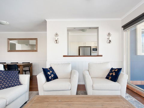 Ramada Resort By Wyndham Shoal Bay - Accommodation 4U 9
