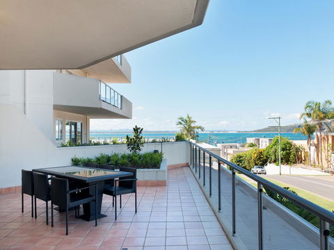 Ramada Resort By Wyndham Shoal Bay - Accommodation 4U 5