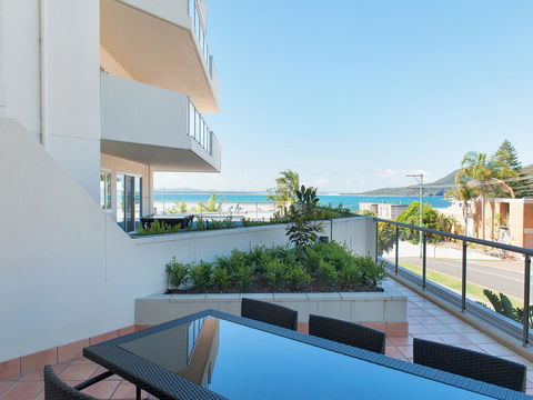 Ramada Resort By Wyndham Shoal Bay - Accommodation 4U 4