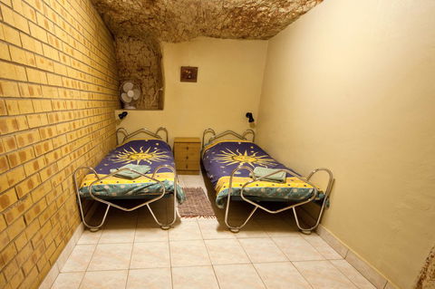Radeka Downunder Underground Motel - Accommodation 4U 5