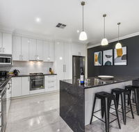 Accommodation on Lansell 2 - Accommodation 4U