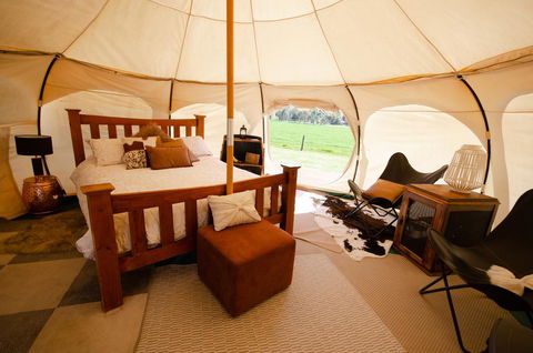 Bukirk Glamping & Fancy Coops - Accommodation 4U 9