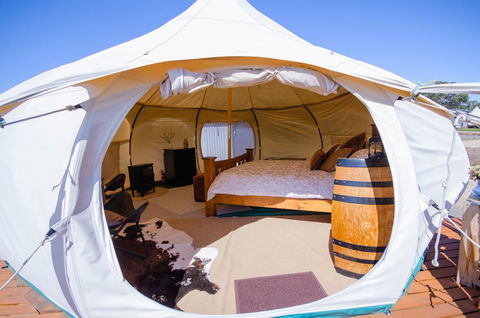 Bukirk Glamping & Fancy Coops - Accommodation 4U 10