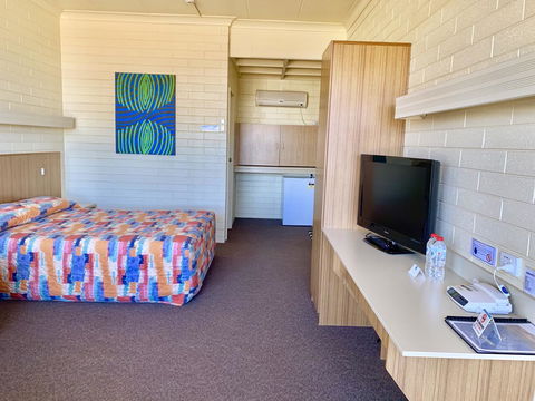Opal Inn Hotel, Motel, Caravan Park - Accommodation 4U 33