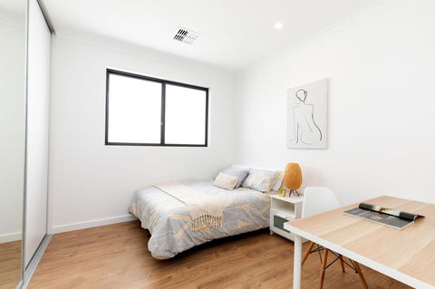 Brand New Affordable Luxury 3 Bedroom 3 Bathrooms House Close To Adelaide City, Chinatown, Beach, Adelaide Airport - Accommodation 4U 8