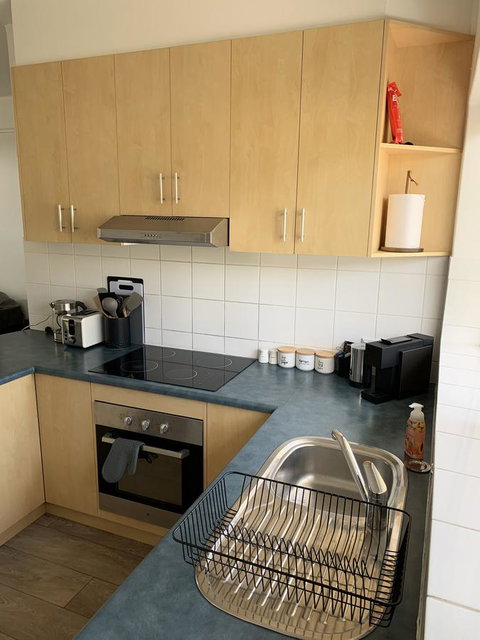 Sunshine Four - Accommodation 4U 24