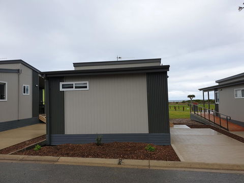 NRMA Victor Harbor Beachfront Holiday Park - Accommodation 4U 11