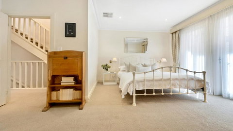 GOUGER 265 - Accommodation 4U 8
