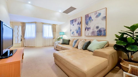 GOUGER 265 - Accommodation 4U 16