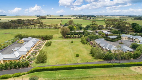 The Barn Accommodation - Accommodation 4U 1